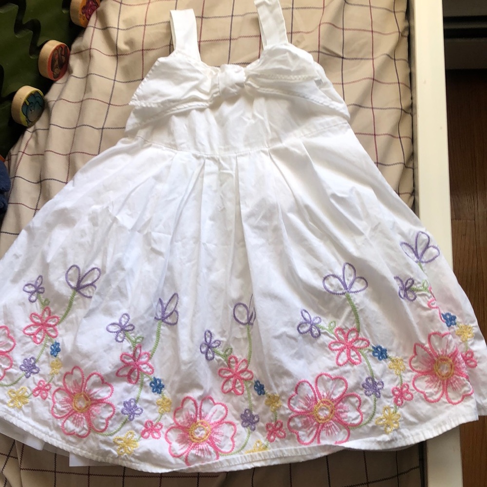 Like new Children’s Place 4t Spring floral dress